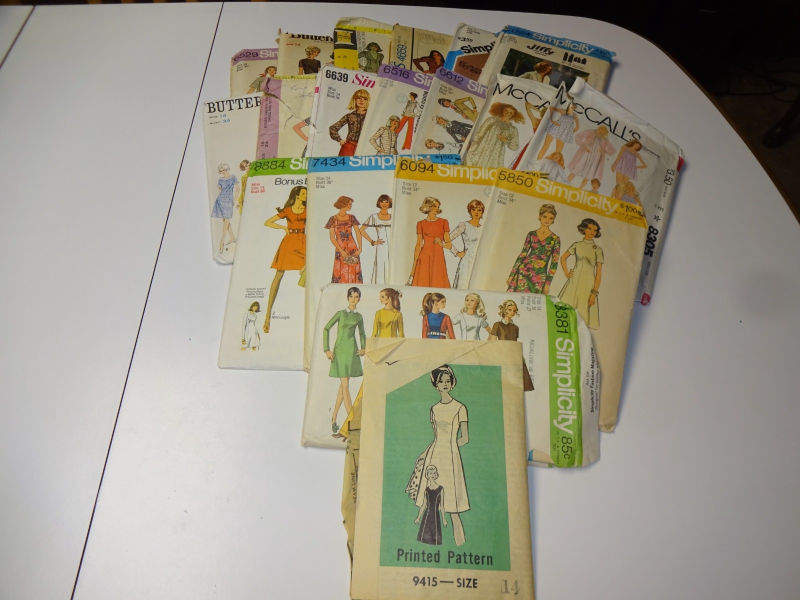 19 Vintage 60s 70s 80s Women\'s Sewing Patterns Simplicity McCall\'s Butterick