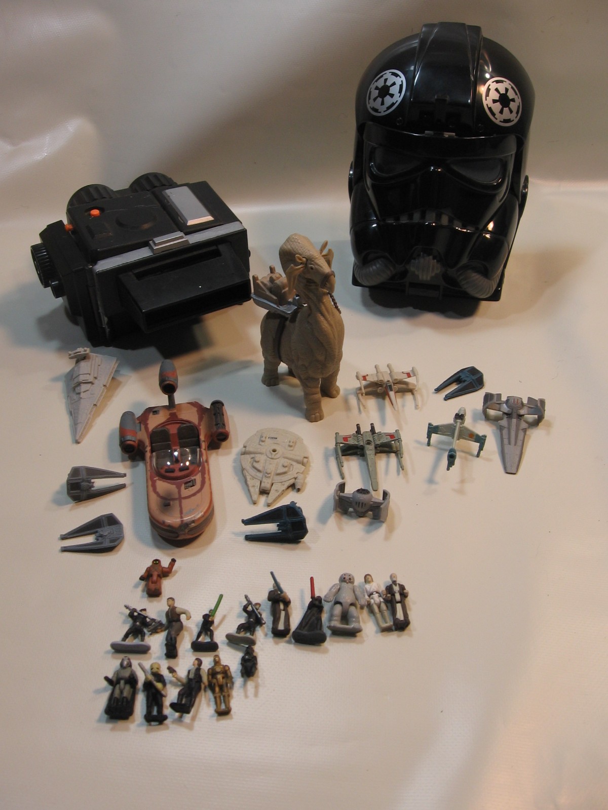 Vintage Star Wars Lewis Galoob Micro Machines Mixed figure Lot