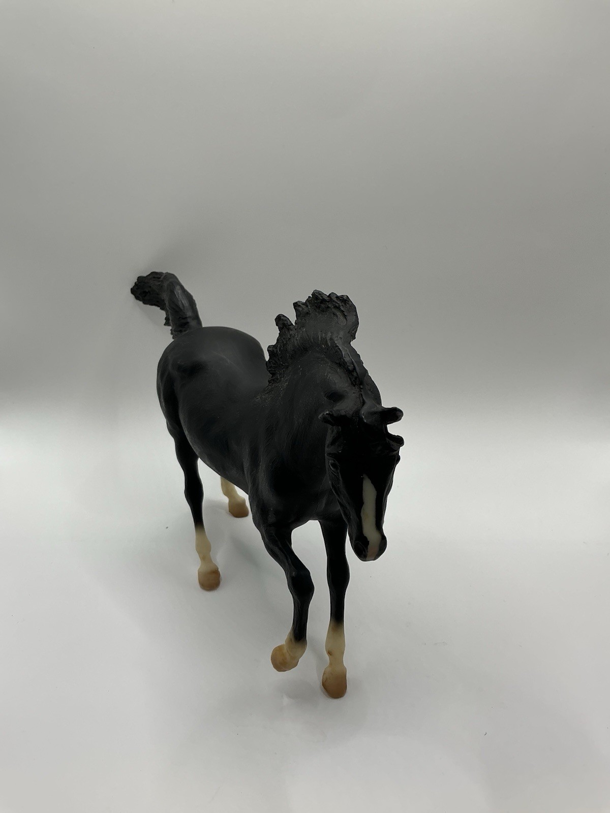 Vintage Breyer Mold Horse Running Stallion Traditional #127 6” 4 Socks