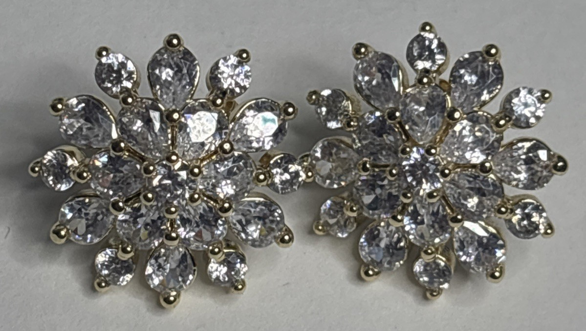 Stauer DiamondAura Starburst Stud Earrings | 14K Gold Finished Over Brass | NWB
