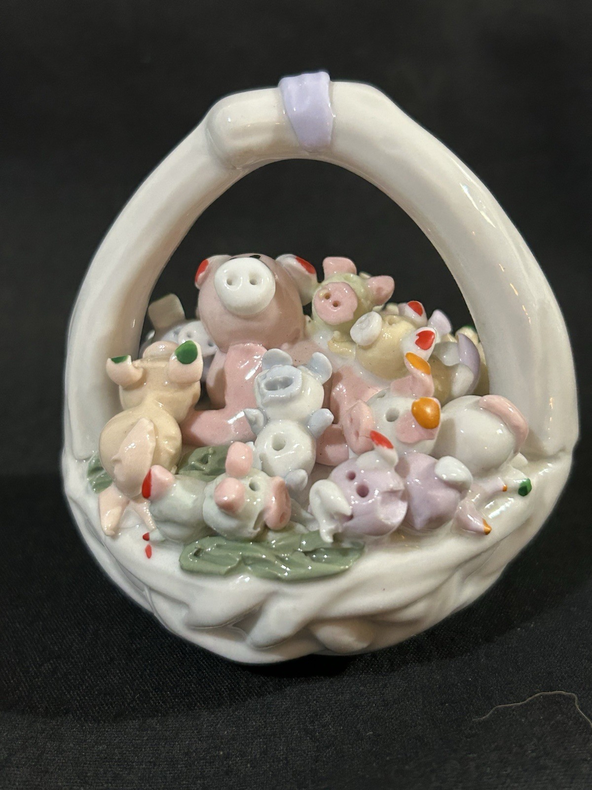 Vintage Adorable Ceramic Porcelain PIGS IN A BASKET Figurine Vintage Adorable Ceramic Porcelain PIGS IN A BASKET Figurine