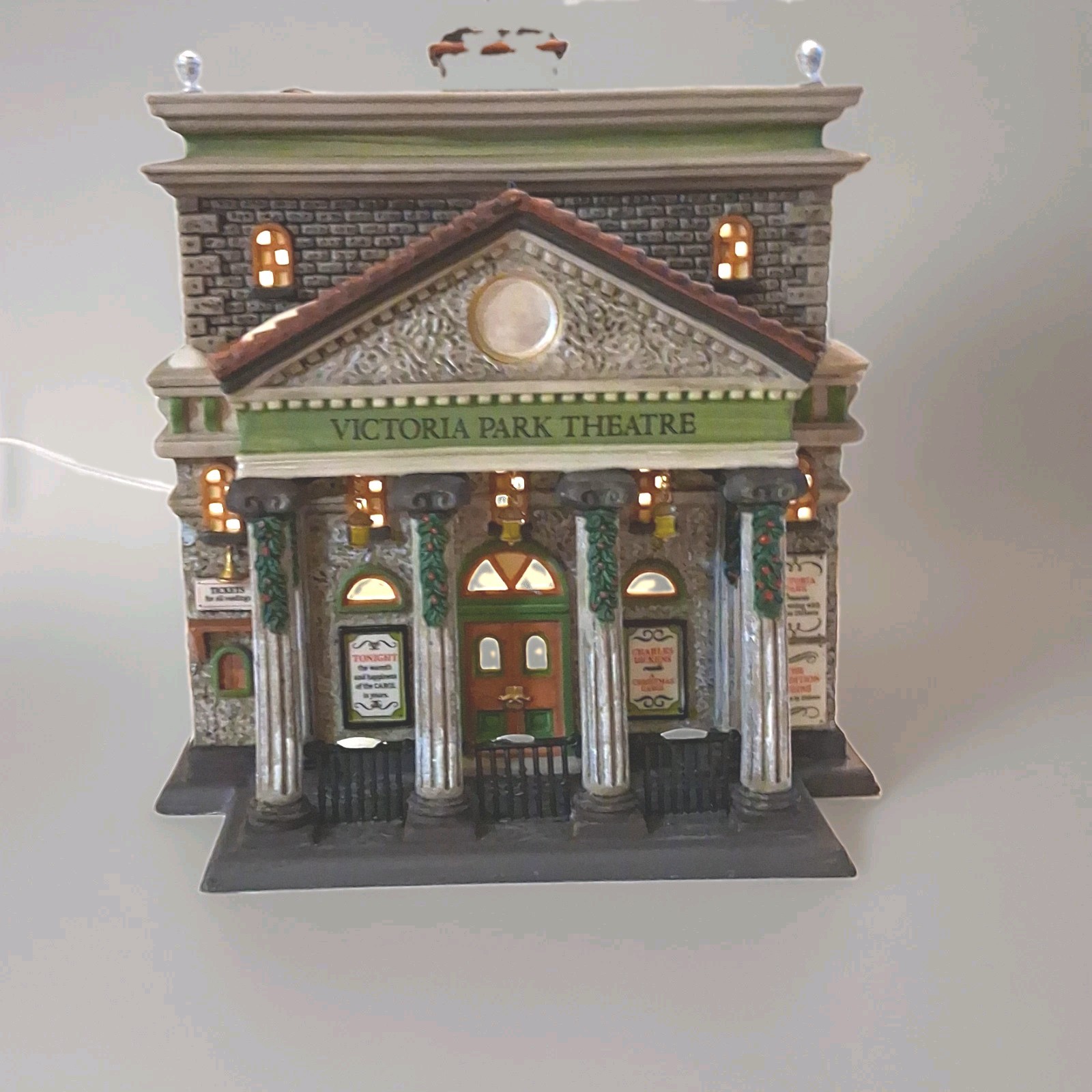 Department 56 Dickens\' Village Victoria Park Theatre Illuminated Boxed