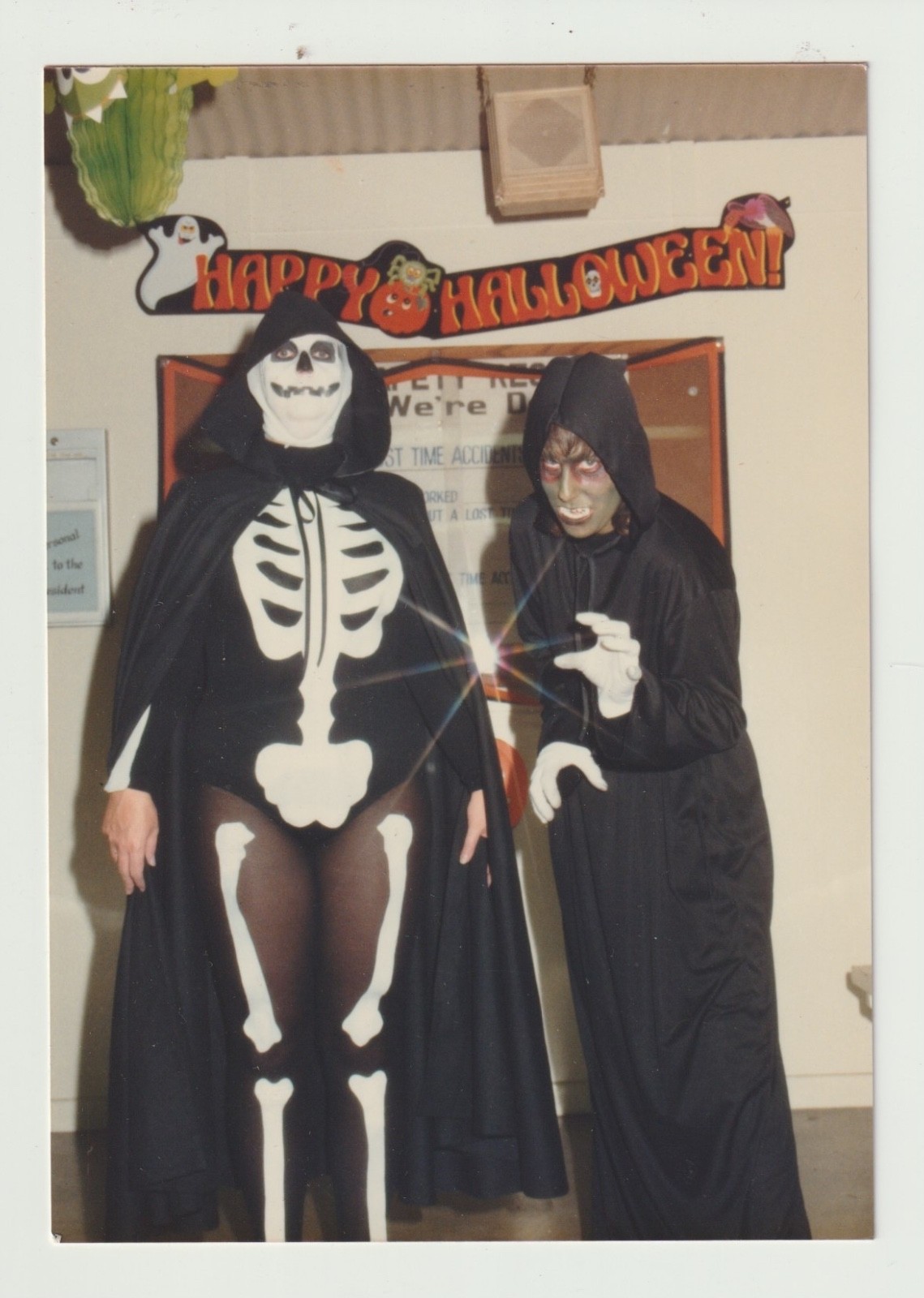 VINTAGE PHOTO/SNAPSHOT: SKELETON & MONSTER/GRIM REAPER HALLOWEEN COSTUMES