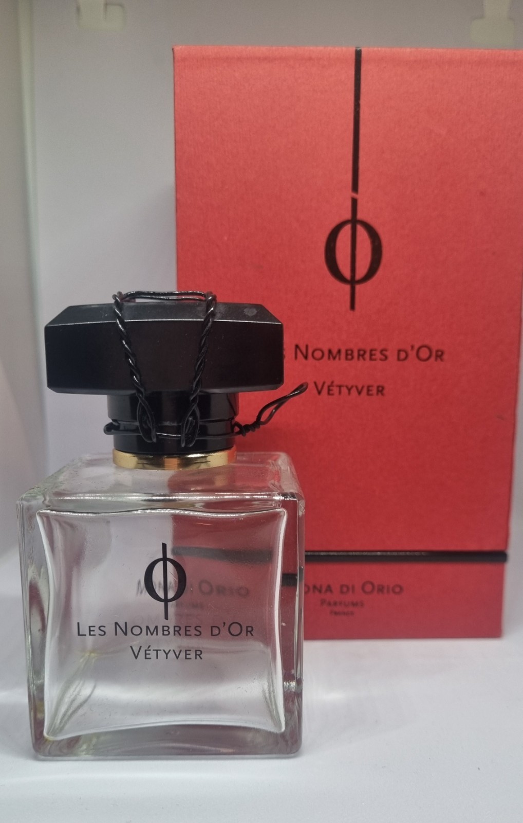RARE Vetyver Mona di Orio empty bottle with broken spray in box RARE Vetyver Mona di Orio empty bottle with broken spray in box