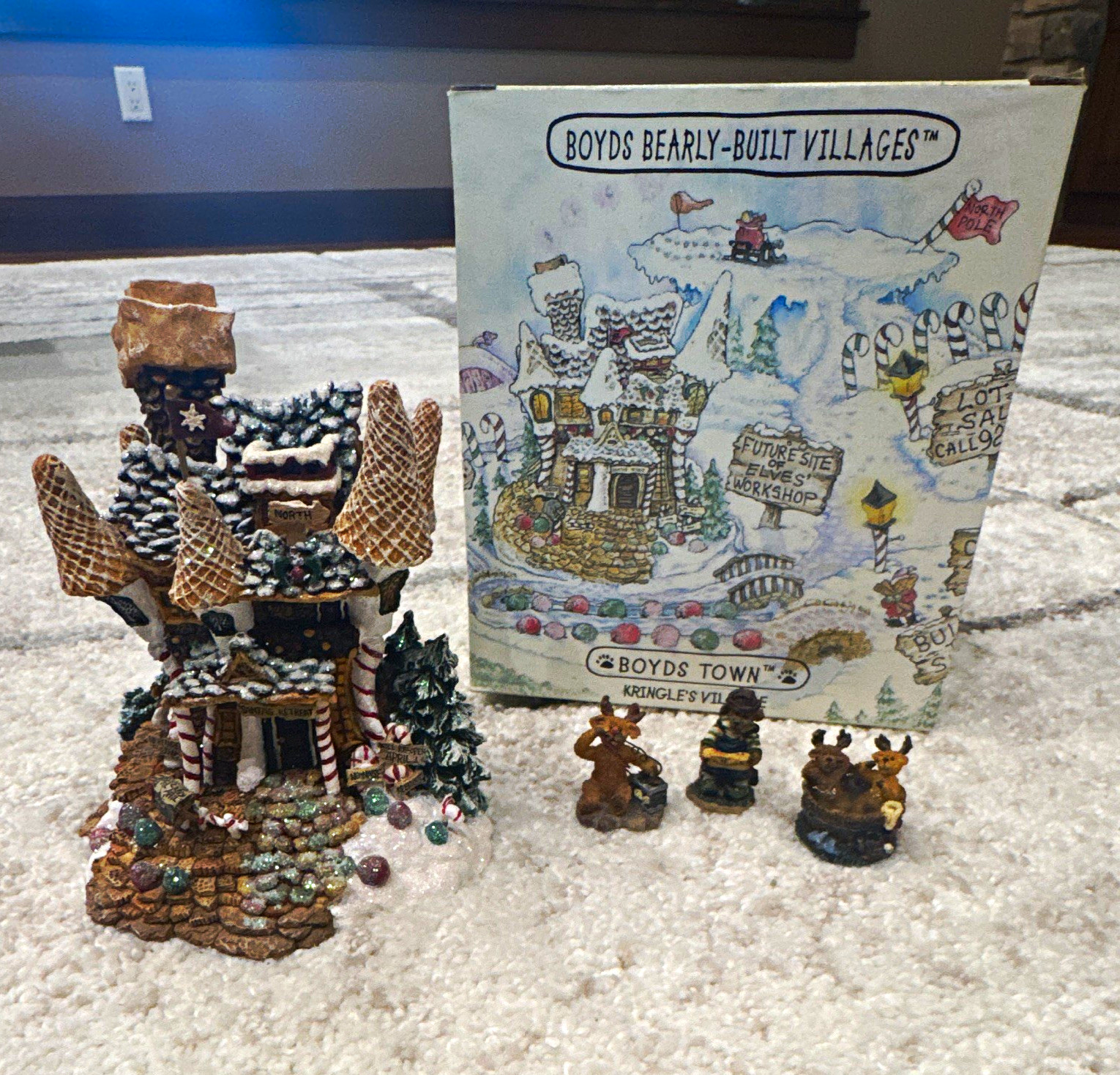 Boyds Bearly-Built Villages Kringle\'s Retreat House 8in 2000 Boxed 4pc