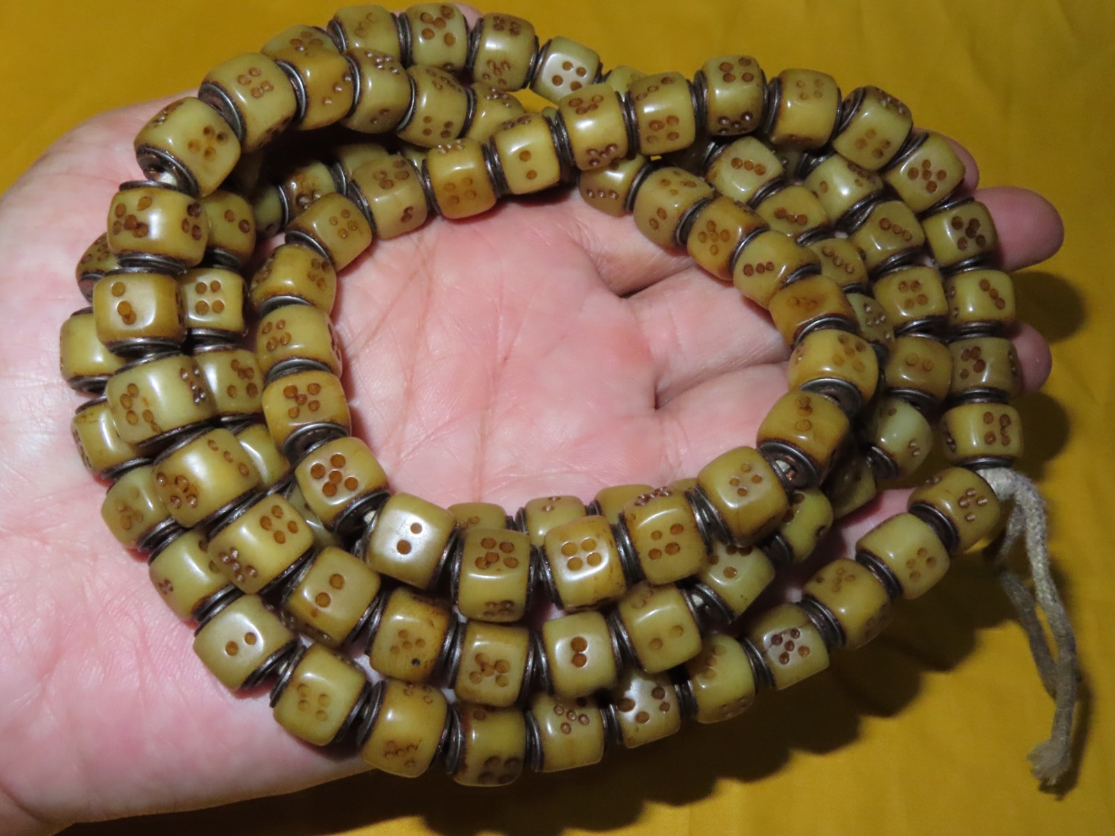 Tibetan Metal Embeded 108 Yak Bone Palden Lhamo Dice Mala Prayer Beads (b6)
