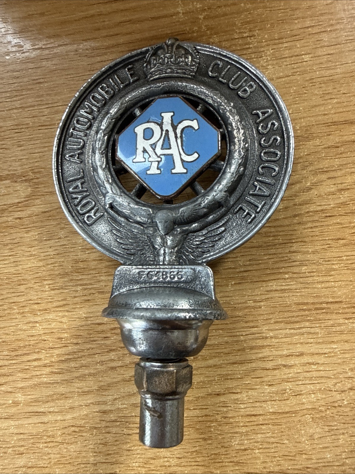 RAC Royal Automobile Club Car badge -