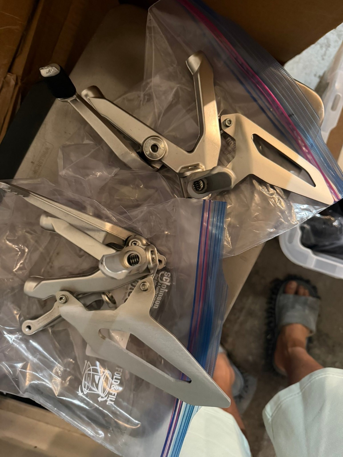 Panigale V4 v2 Standard Footpegs oem rear sets