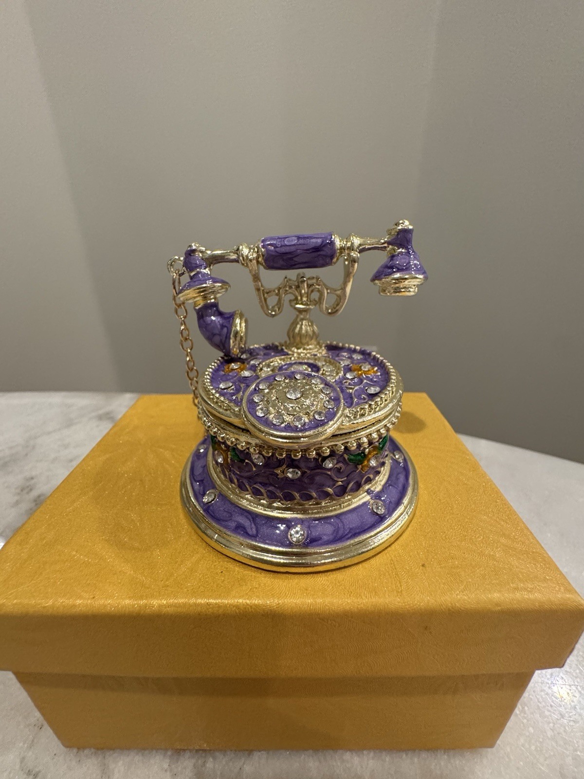 QIFU Hand Painted Purple Telephone Enameled Enamel Jewelry Trinket Box Opens QIFU Hand Painted Purple Telephone Enameled Enamel Jewelry Trinket Box Opens