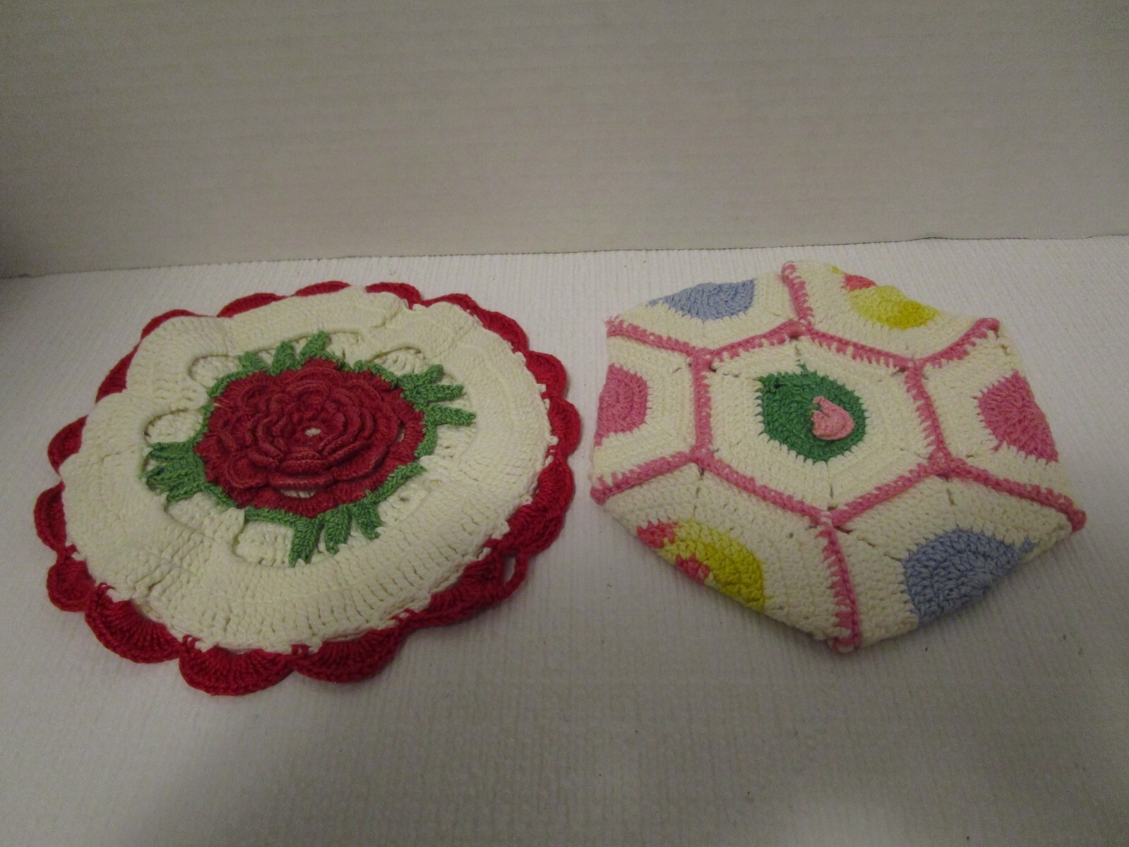 Handmade Crochet Floral Granny Square Pot Holders Trivets 3D Hexagon & Red Roses Handmade Crochet Floral Granny Square Pot Holders Trivets 3D Hexagon & Red Roses