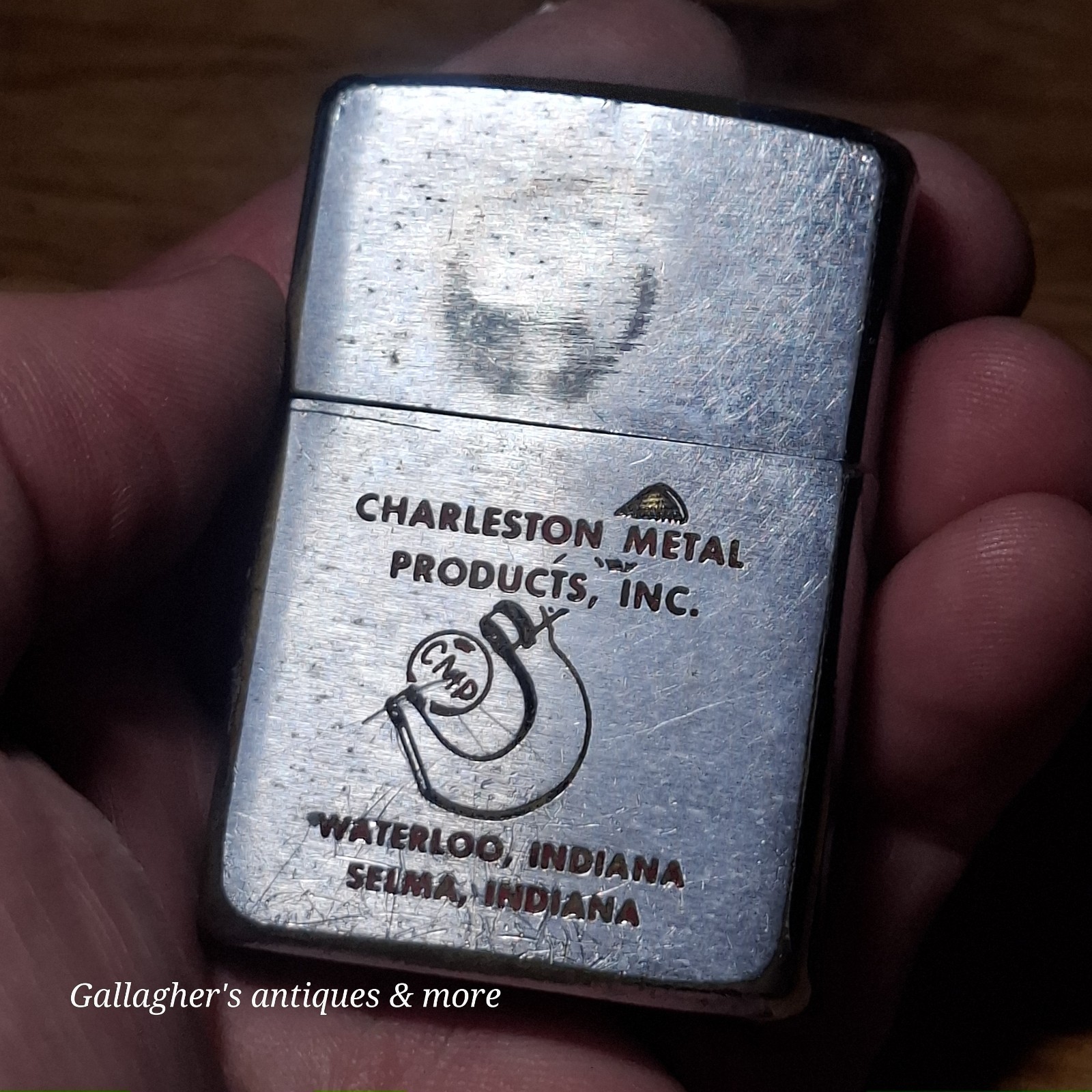 Vtg 1950s Zippo Lighter Pat 2517191 Charleston Metal Products Waterloo Indiana Vtg 1950s Zippo Lighter Pat 2517191 Charleston Metal Products Waterloo Indiana