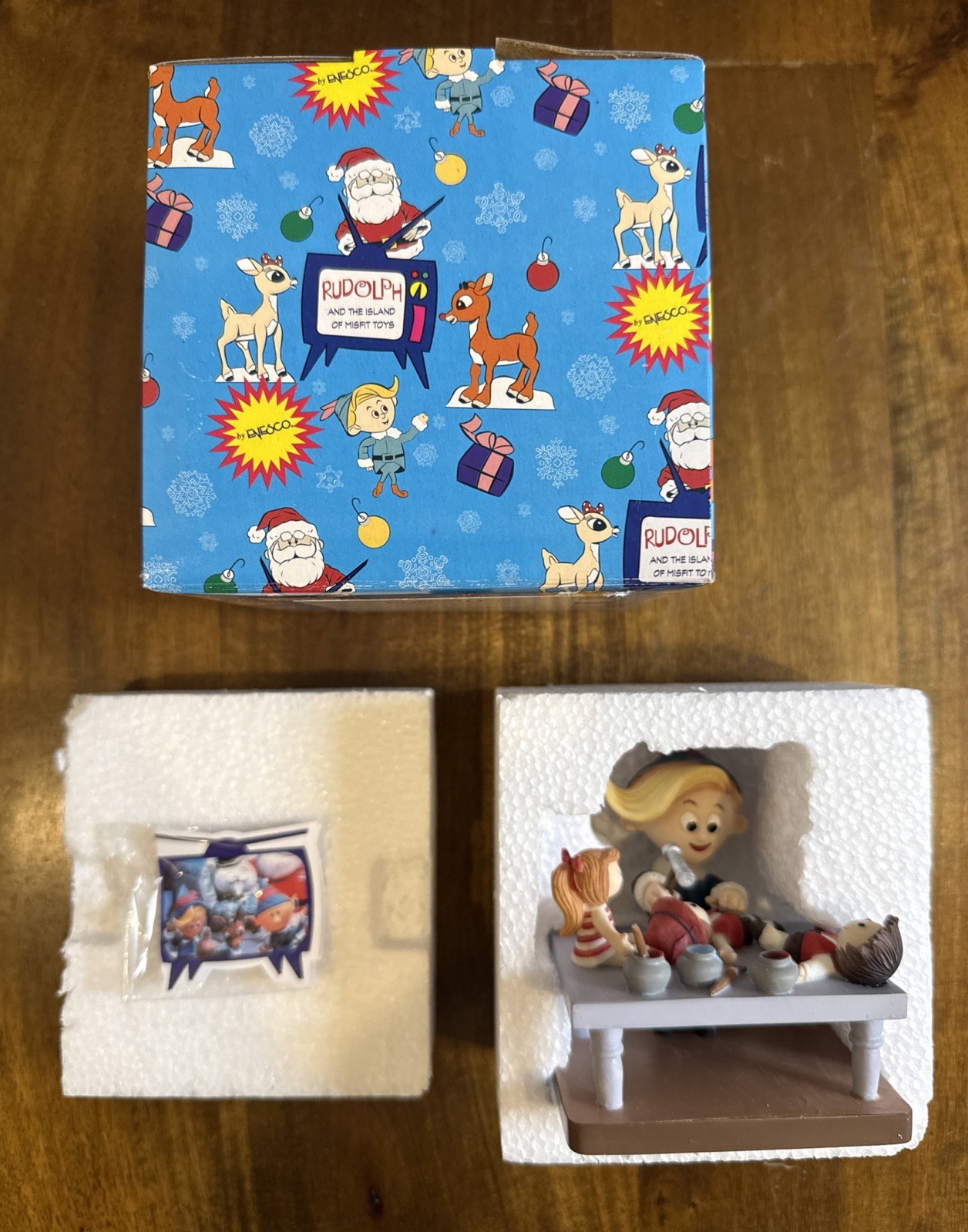 Rudolph And The Island Of Misfit Toys Enesco 2001 Hermey and Dolls 875252