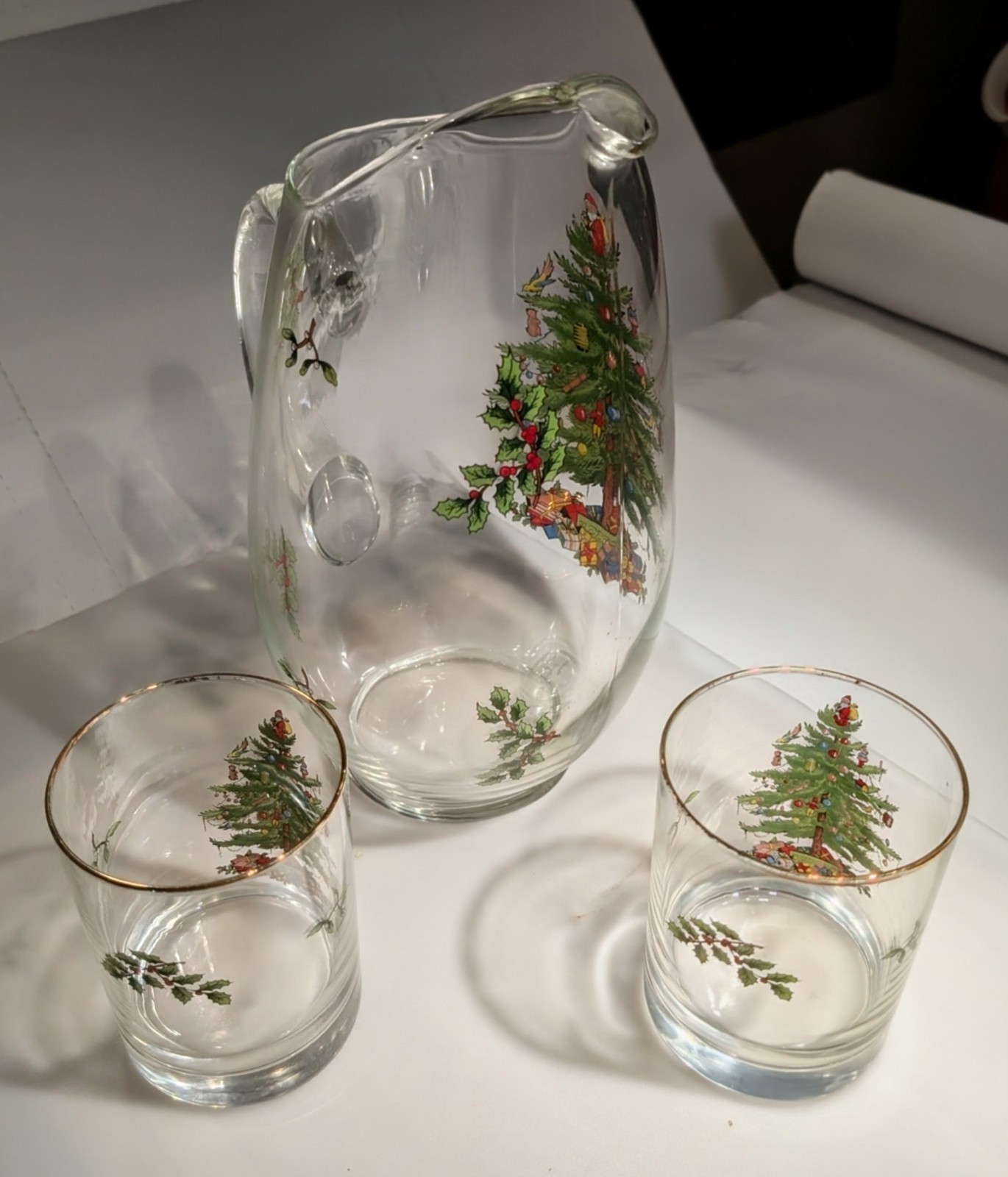 Spode England Christmas Tree, Glass Pitcher + 2 Gold Rimmed Drinking Glasses Spode England Christmas Tree, Glass Pitcher + 2 Gold Rimmed Drinking Glasses