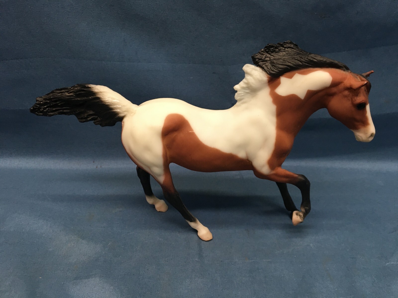 Vintage Breyer Classic #633 Bay Pinto Vintage Breyer Classic #633 Bay Pinto