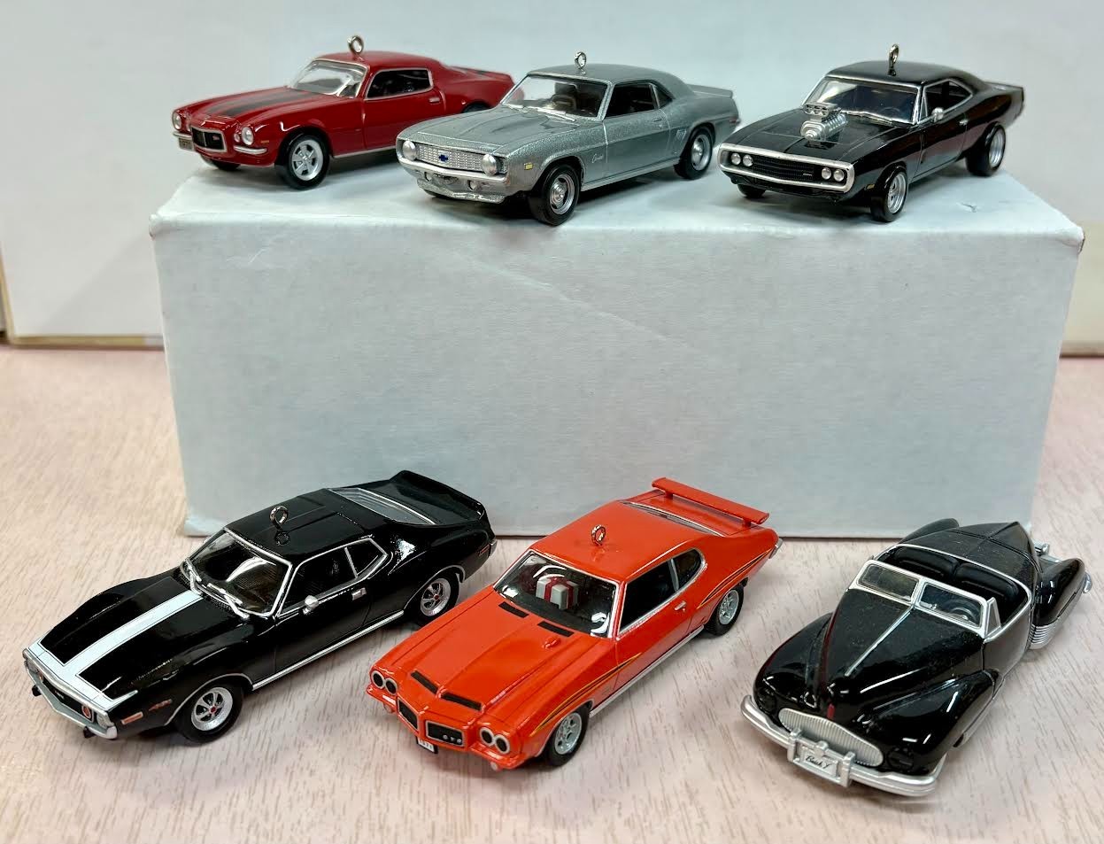 6 Hallmark Keepsake Ornament Classic American Car series \ 6 Hallmark Keepsake Ornament Classic American Car series \