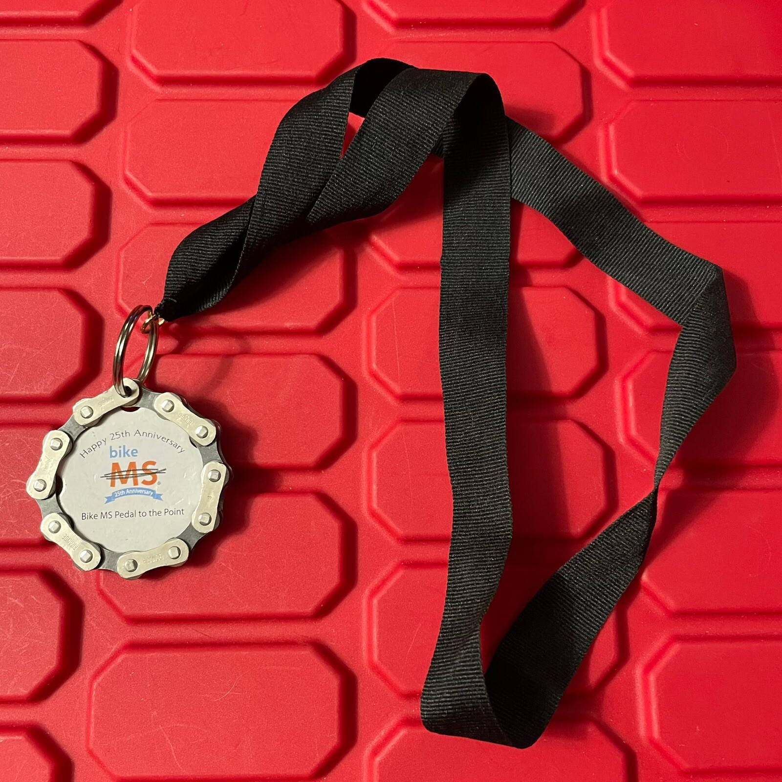 Bike MS Happy 25th Anniversary Medal With Necklace Pre Owned 2011