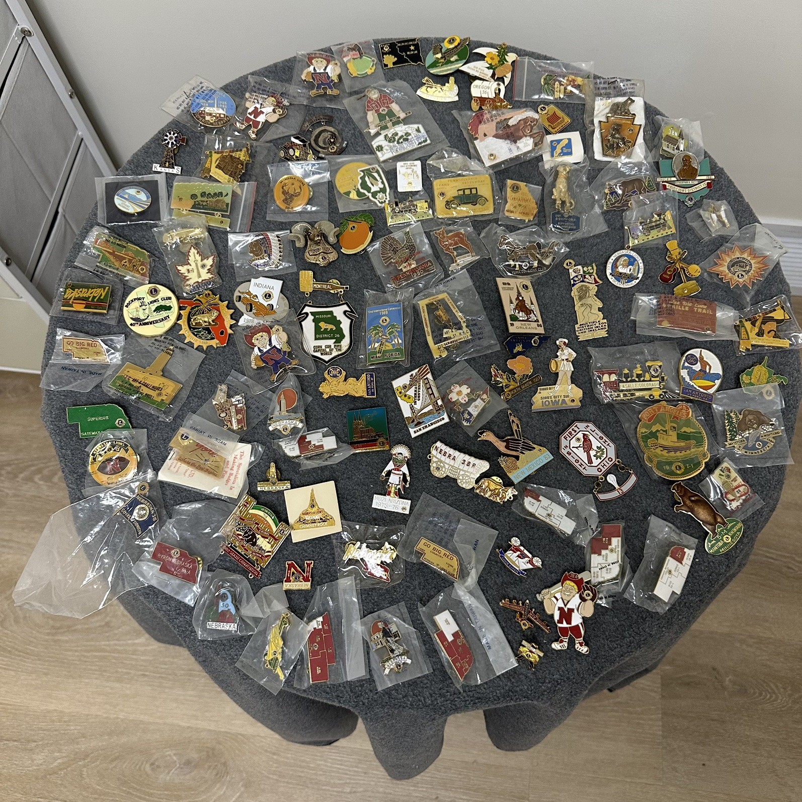 153 Vintage Lions Club Pins Mixed Lot Native American Multiple States, Japan etc 153 Vintage Lions Club Pins Mixed Lot Native American Multiple States, Japan etc