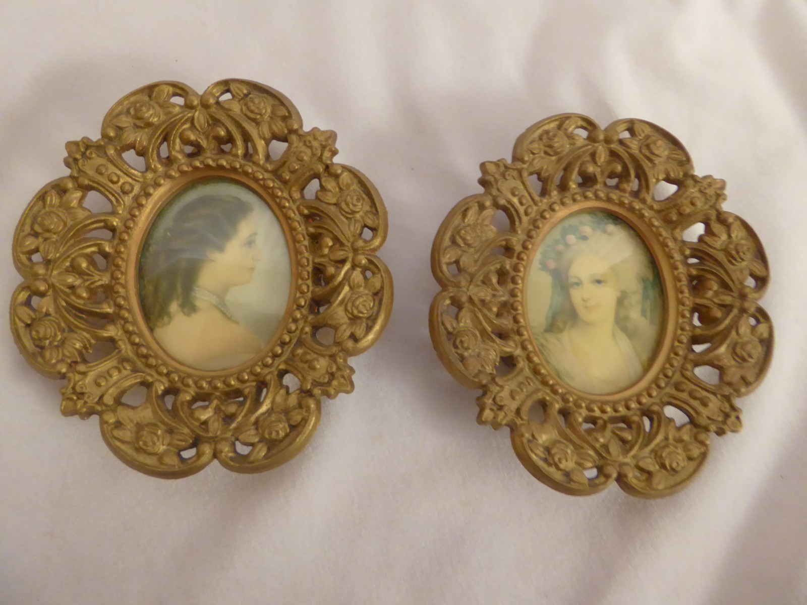 Pair Vintage Cameo Creations Empress Eugenie, Princess Lamballe, 4.5 Pair Vintage Cameo Creations Empress Eugenie, Princess Lamballe, 4.5