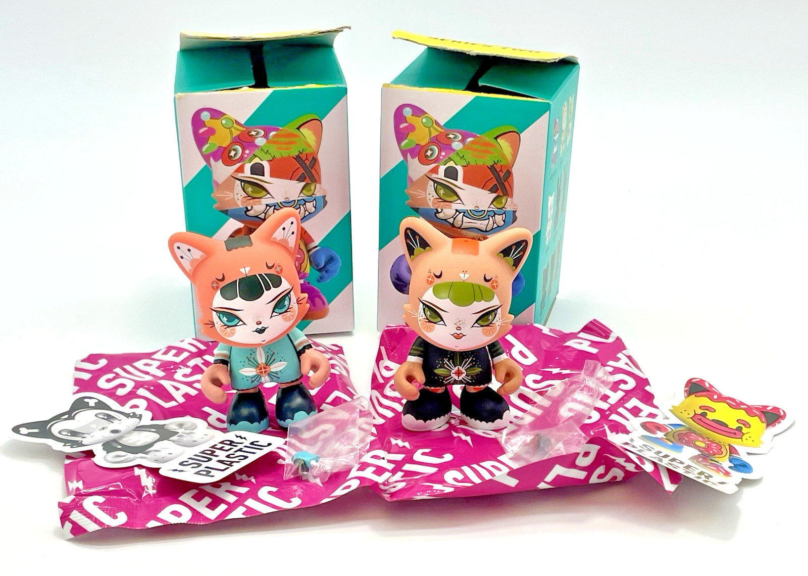 SuperPlastic Janky Series 2 Flora & Flora Chase 3