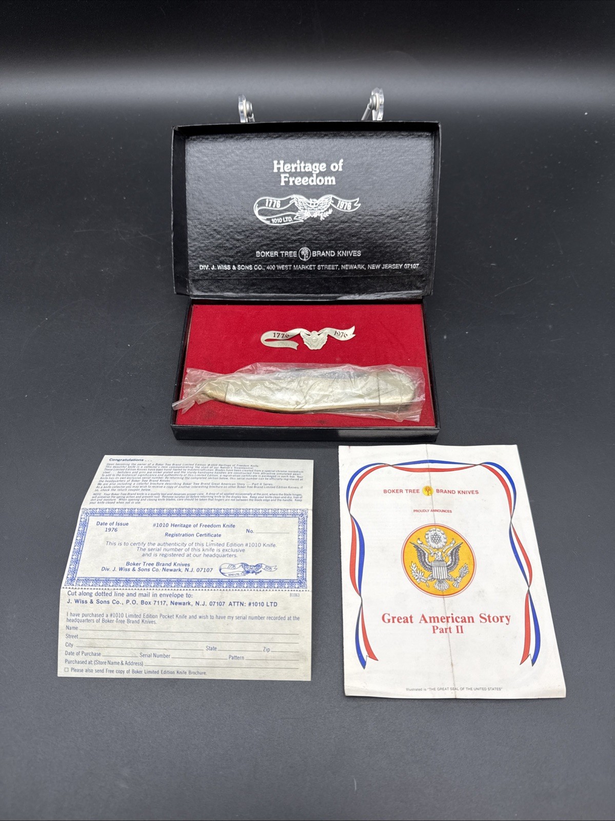Boker Tree Heritage of Freedom Knife 1776-1976 #1010 LTD w/Box & Certificate New Boker Tree Heritage of Freedom Knife 1776-1976 #1010 LTD w/Box & Certificate New