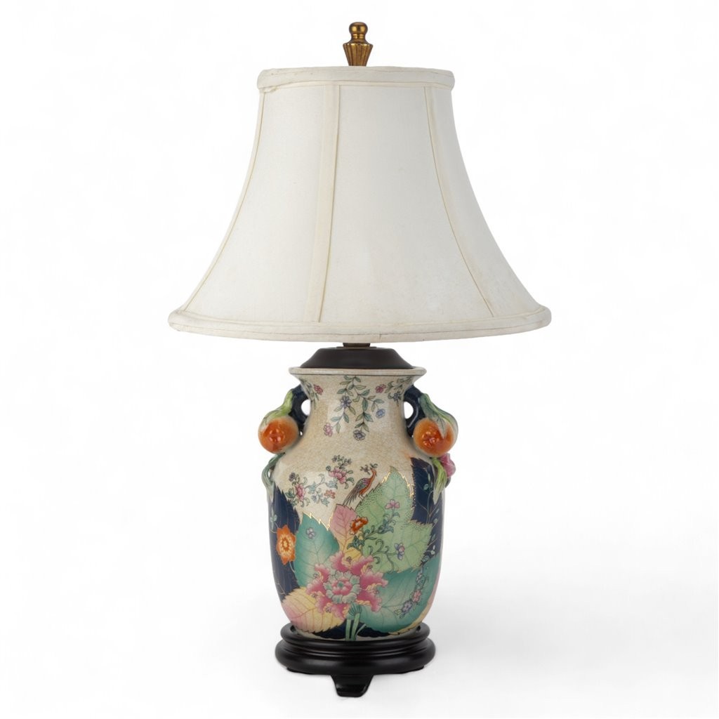 Chinese oriental PORCELAIN TOBACCO LEAF TABLE LAMP 21 Chinese oriental PORCELAIN TOBACCO LEAF TABLE LAMP 21