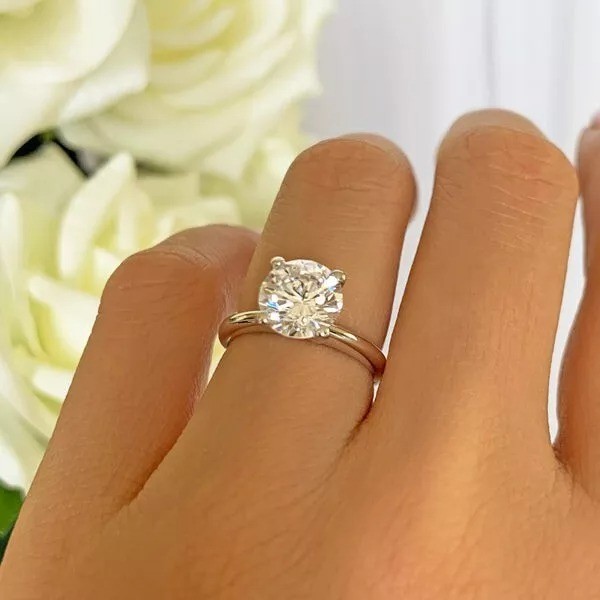 2.25 Ct Round Brilliant VVS1 Diamond Ring Stunning Luxury Sparkle
