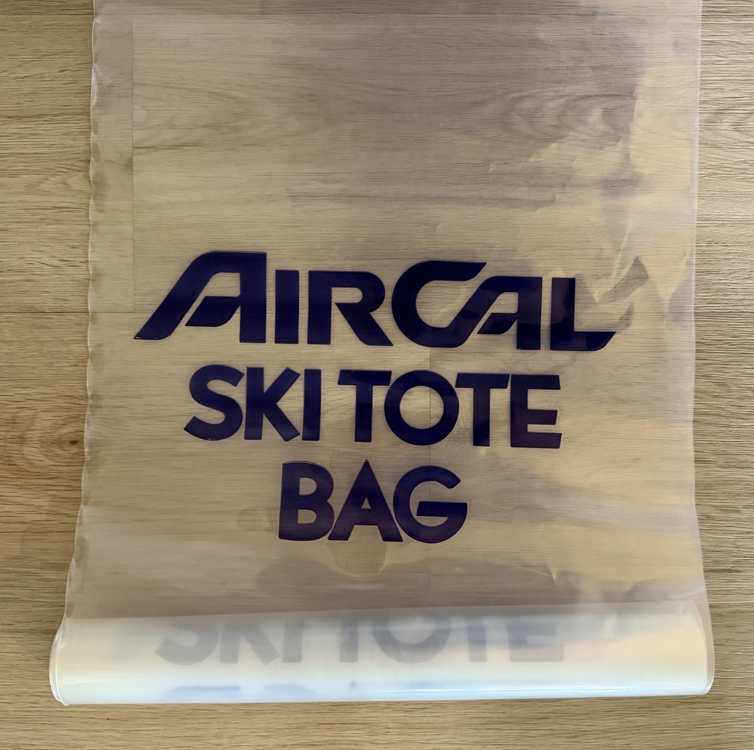 VTG AIRCAL SKI TOTE BAG Plastic Travel Bags The Skiers Airline RARE HTF 90x12” VTG AIRCAL SKI TOTE BAG Plastic Travel Bags The Skiers Airline RARE HTF 90x12”