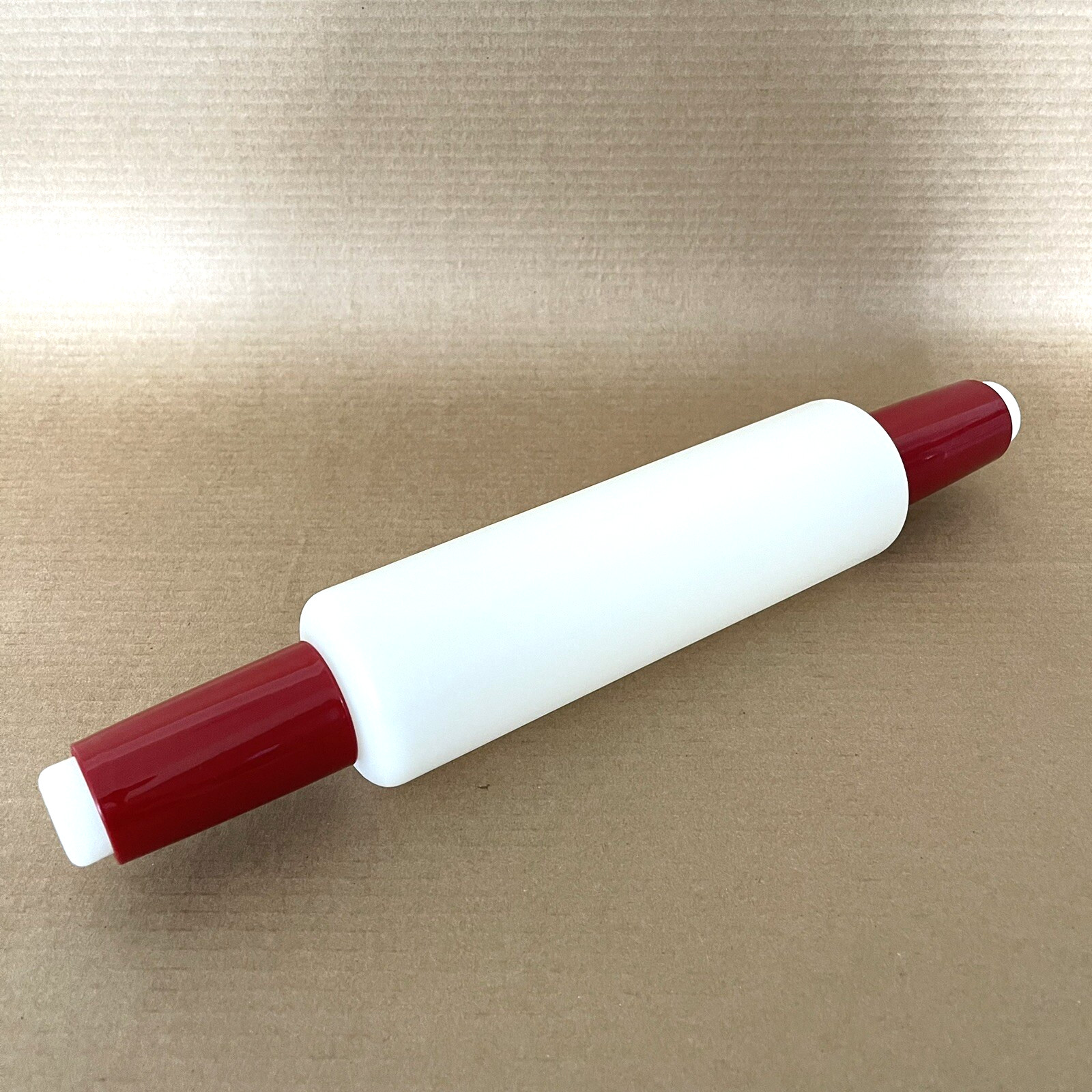 Tupperware Fill N Chill Classic Plastic Rolling Pin 16'' Red Handles #948