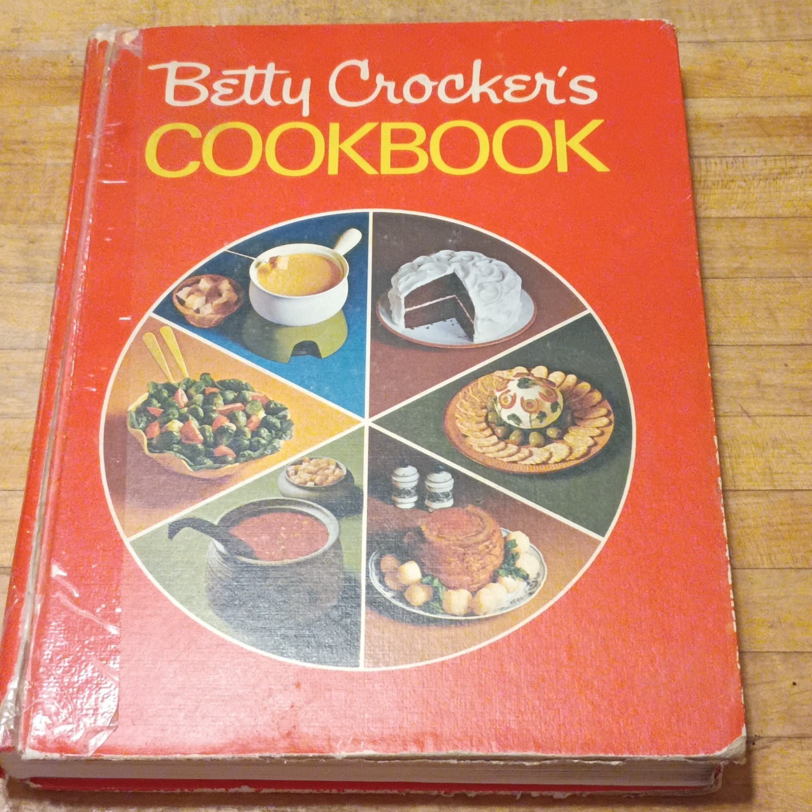 Betty Crocker’s Cookbook 1972 Hardcover + Sears Happy-Holiday Recipes Collection Betty Crocker’s Cookbook 1972 Hardcover + Sears Happy-Holiday Recipes Collection