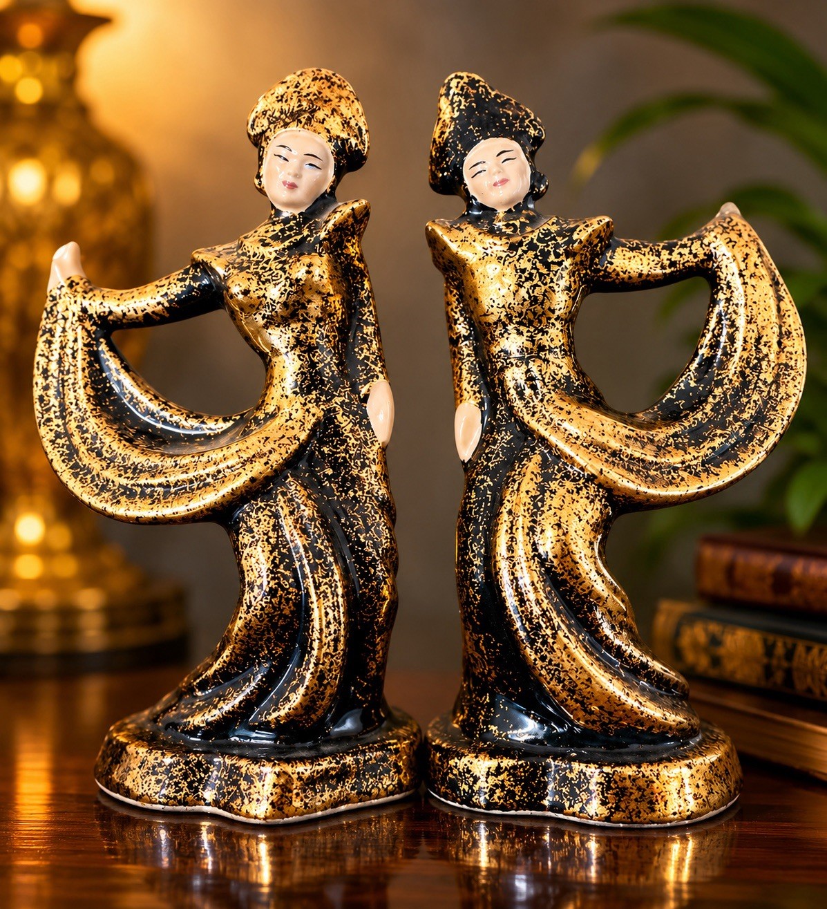 Vintage GILNER California Hollywood Regency Balinese Dancer Pair Black/Gold MCM Vintage GILNER California Hollywood Regency Balinese Dancer Pair Black/Gold MCM