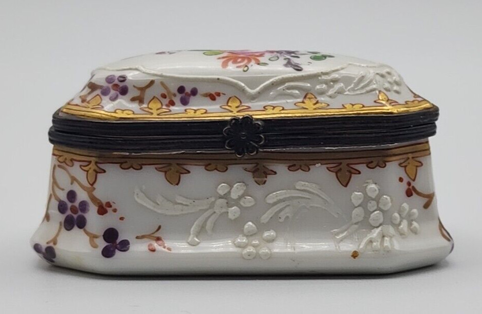 Samson Floral Design Trinket Box 3 1/4\