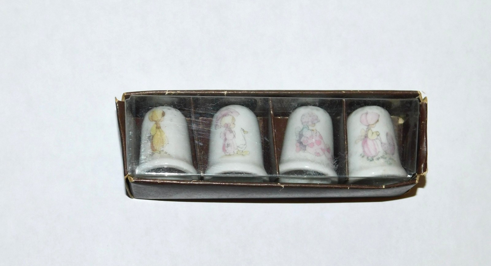 Enesco Precious Moments Thimbles Set 4 Porcelain E-5361 Japan RARE VNTG Enesco Precious Moments Thimbles Set 4 Porcelain E-5361 Japan RARE VNTG