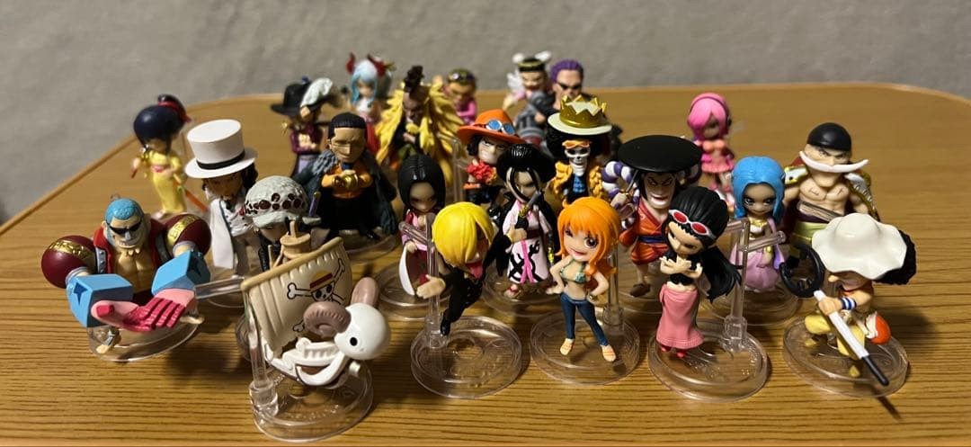 One Piece Figure Various Bandai 24pc Lot Various Characters Lot One Piece Figure Various Bandai 24pc Lot Various Characters Lot
