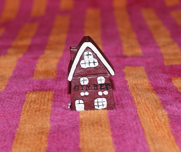 Rare 1996 House Shaped Thimble Gimbles Thimbles Rare 1996 House Shaped Thimble Gimbles Thimbles