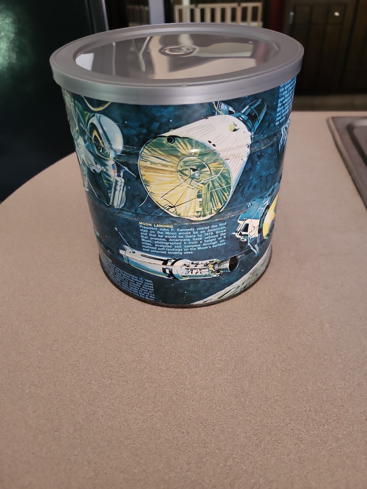 Vintage  Folgers Coffee Can 2 Lbs Space Apollo And Nasa