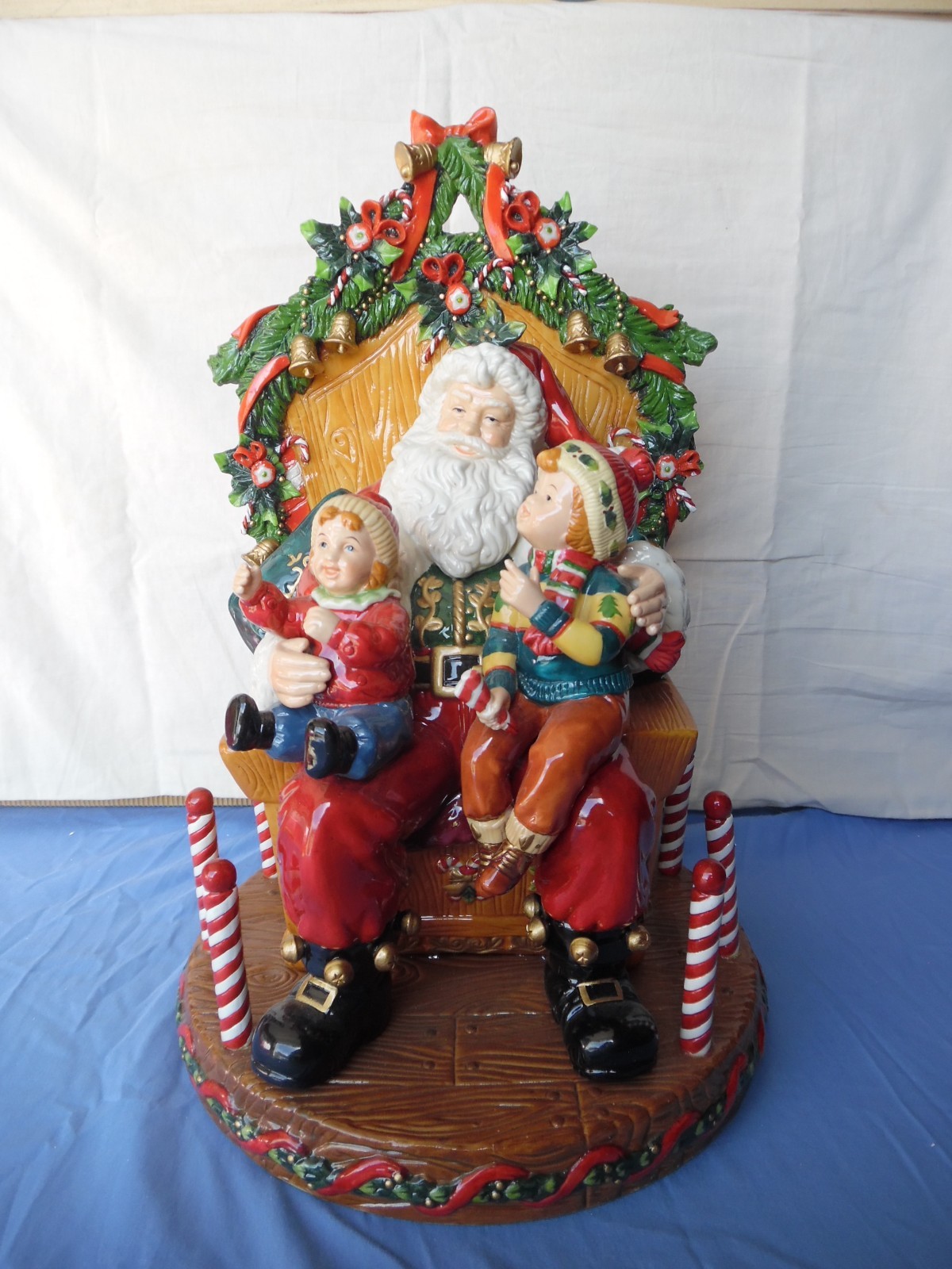 Member\'s Mark  Holiday Collection 2005 Traditions With Santa  Hand Painted NIB