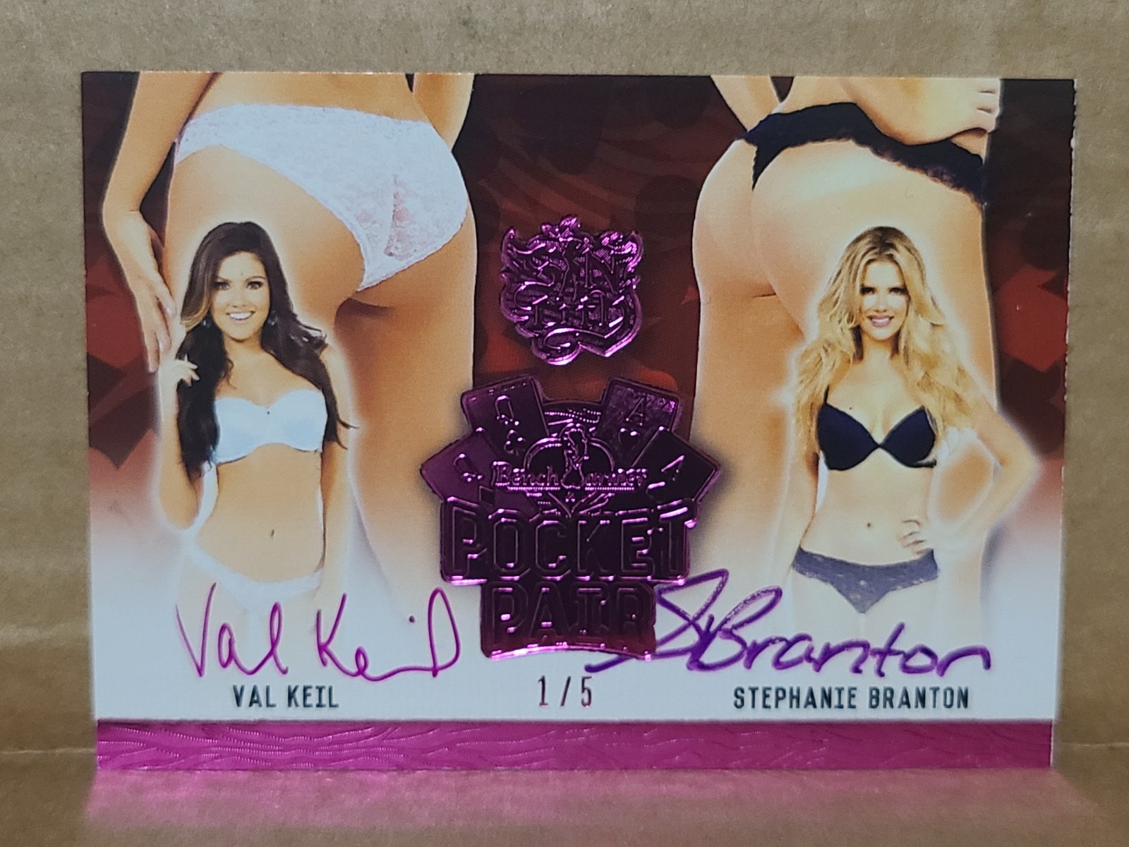 VAIL KEIL & STEPHANIE BRANTON BENCHWARMER SIN CITY POCKET Pair AUTOGRAPH Card VAIL KEIL & STEPHANIE BRANTON BENCHWARMER SIN CITY POCKET Pair AUTOGRAPH Card