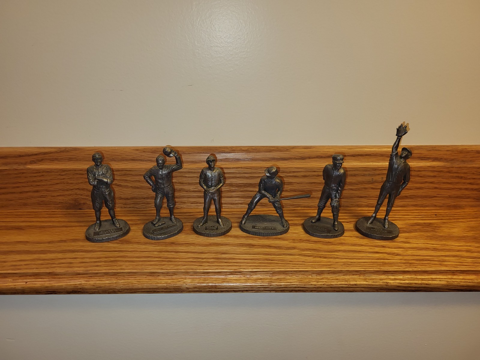 Vintage 1979 Metallic Creations Pewter Baseball Figurine Lot (6) Mays Gehrig... Vintage 1979 Metallic Creations Pewter Baseball Figurine Lot (6) Mays Gehrig...