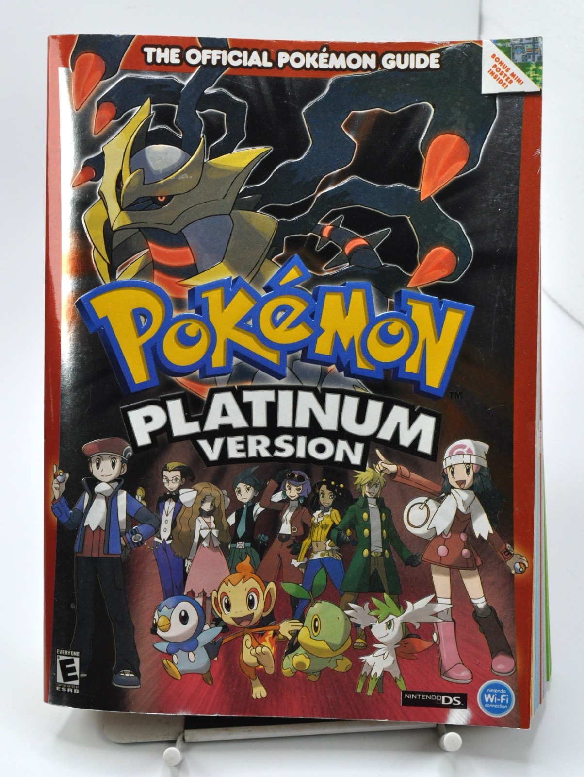 2 Pokemon Official Guides - PLATINUM & HEARTGOLD - SOULSILVER