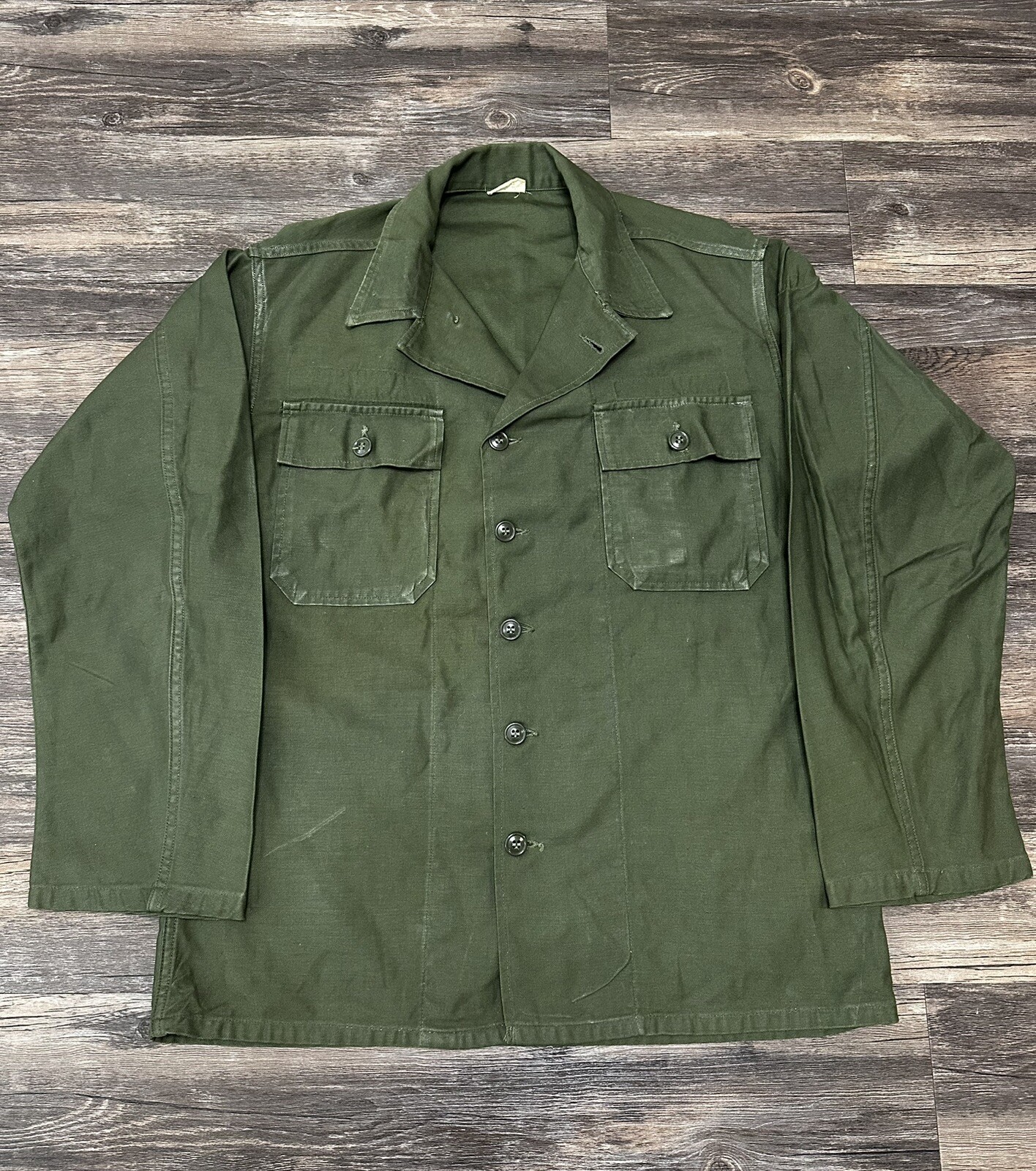 Vintage 1965s Vietnam Cold War US Army Shirt Mens Green Medium Sateen OG-107