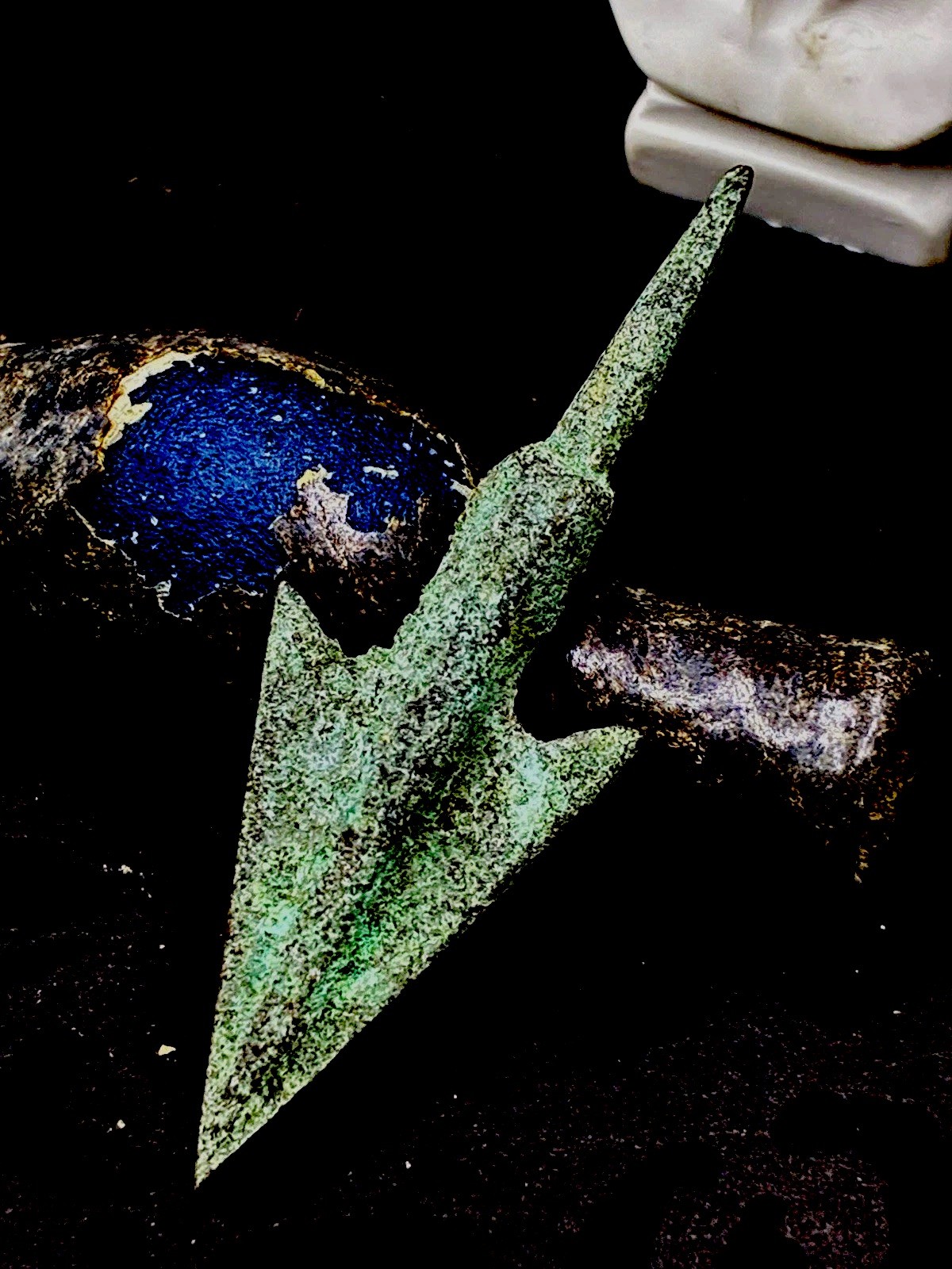 2,000 YR OLD ANCIENT ROMAN LONG SHOT BRONZE ARROWHEAD 2,000 YR OLD ANCIENT ROMAN LONG SHOT BRONZE ARROWHEAD