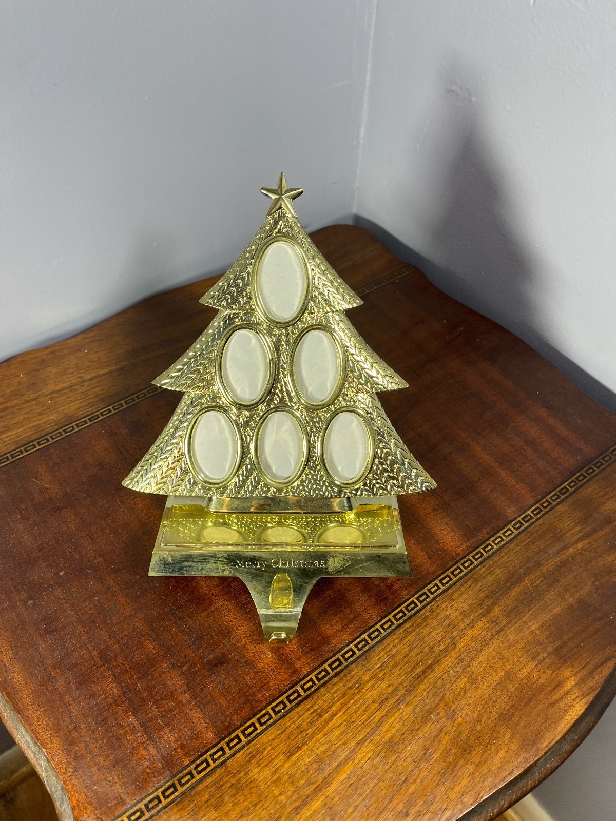 Vintage Dillard\'s Trimmings, Gold Tone Photo Frame Tree-Shaped Stocking Holder.
