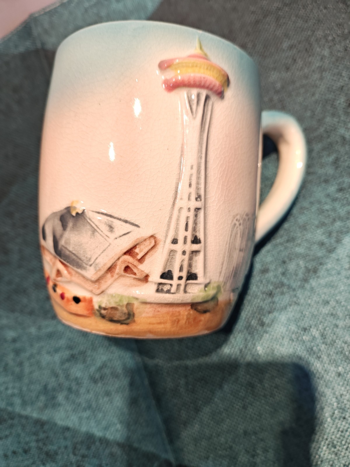 Authentic Vintage Ceramic 1962 Worlds Fair Mug W/3D Space Needle Relief Authentic Vintage Ceramic 1962 Worlds Fair Mug W/3D Space Needle Relief