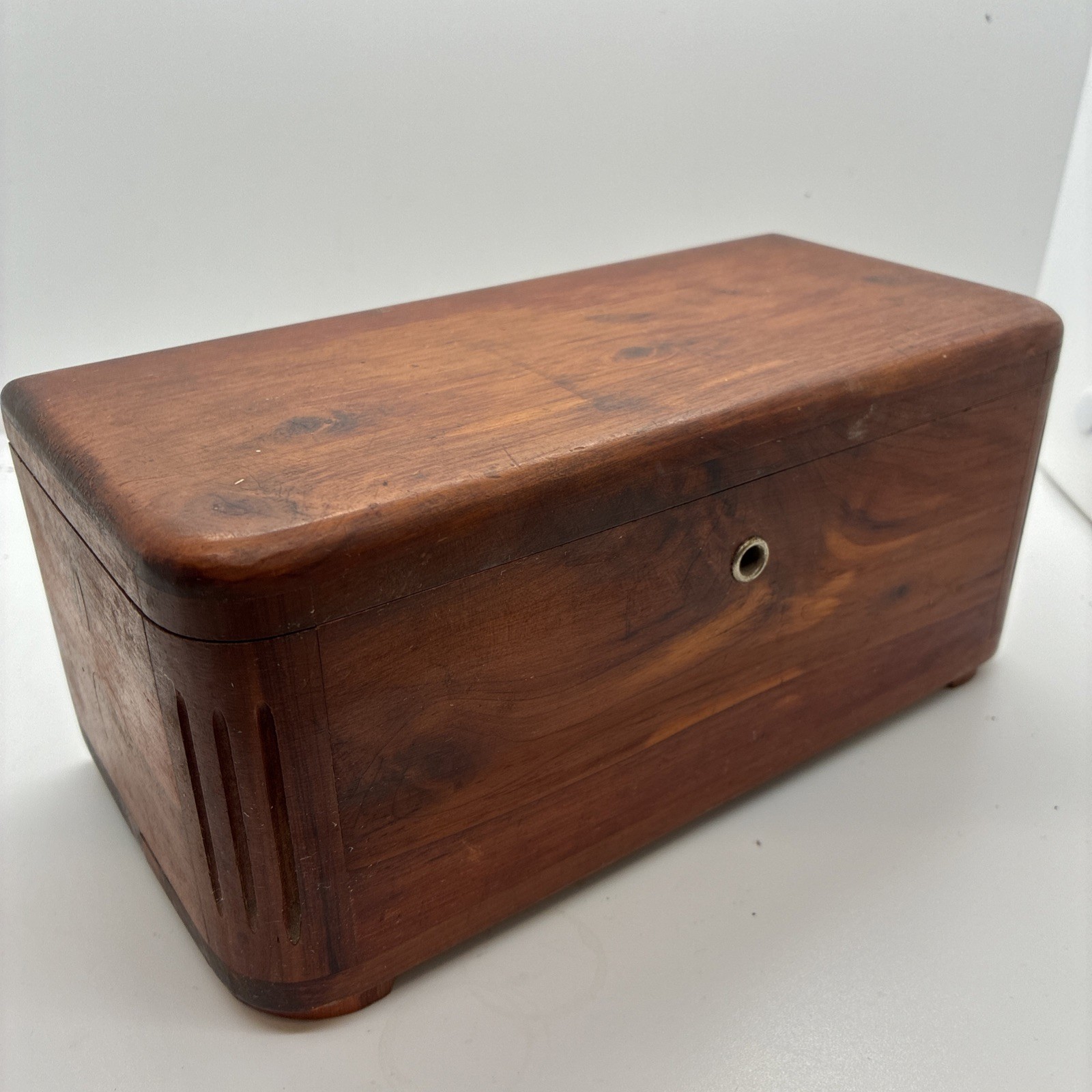 Vintage Lane Mini Cedar Wood Chest Trinket Box - No Key Vintage Lane Mini Cedar Wood Chest Trinket Box - No Key