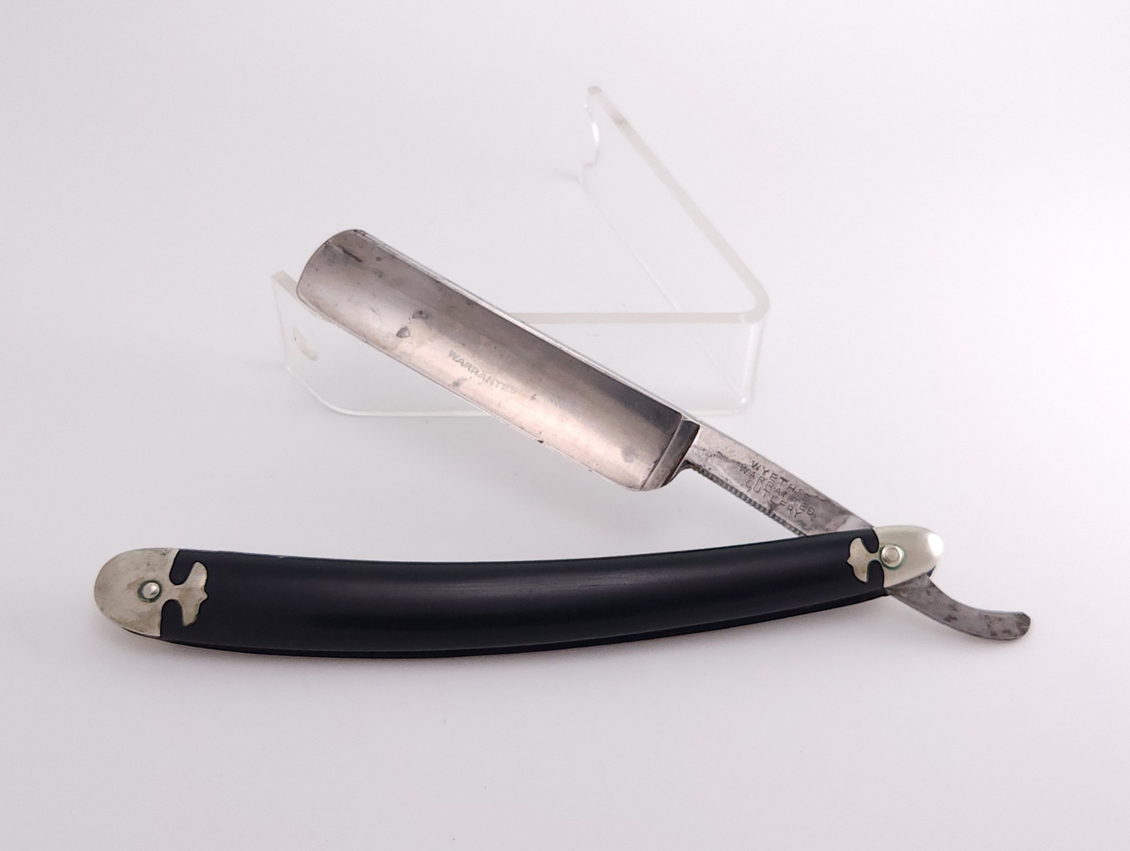 Vintage Wyeth\'s Warranted Cutlery Straight Razor - St. Joseph MO Etched Blade Vintage Wyeth\'s Warranted Cutlery Straight Razor - St. Joseph MO Etched Blade