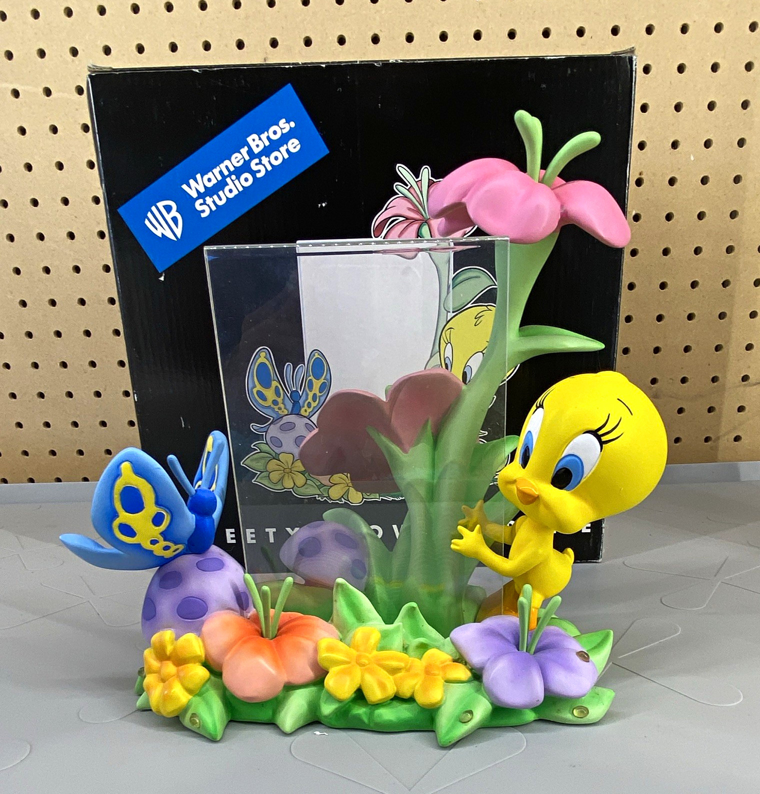 Warner Bros. Studio Tweety Looney Tunes 3D Resin 3x5 Frame 1999 Vintage
