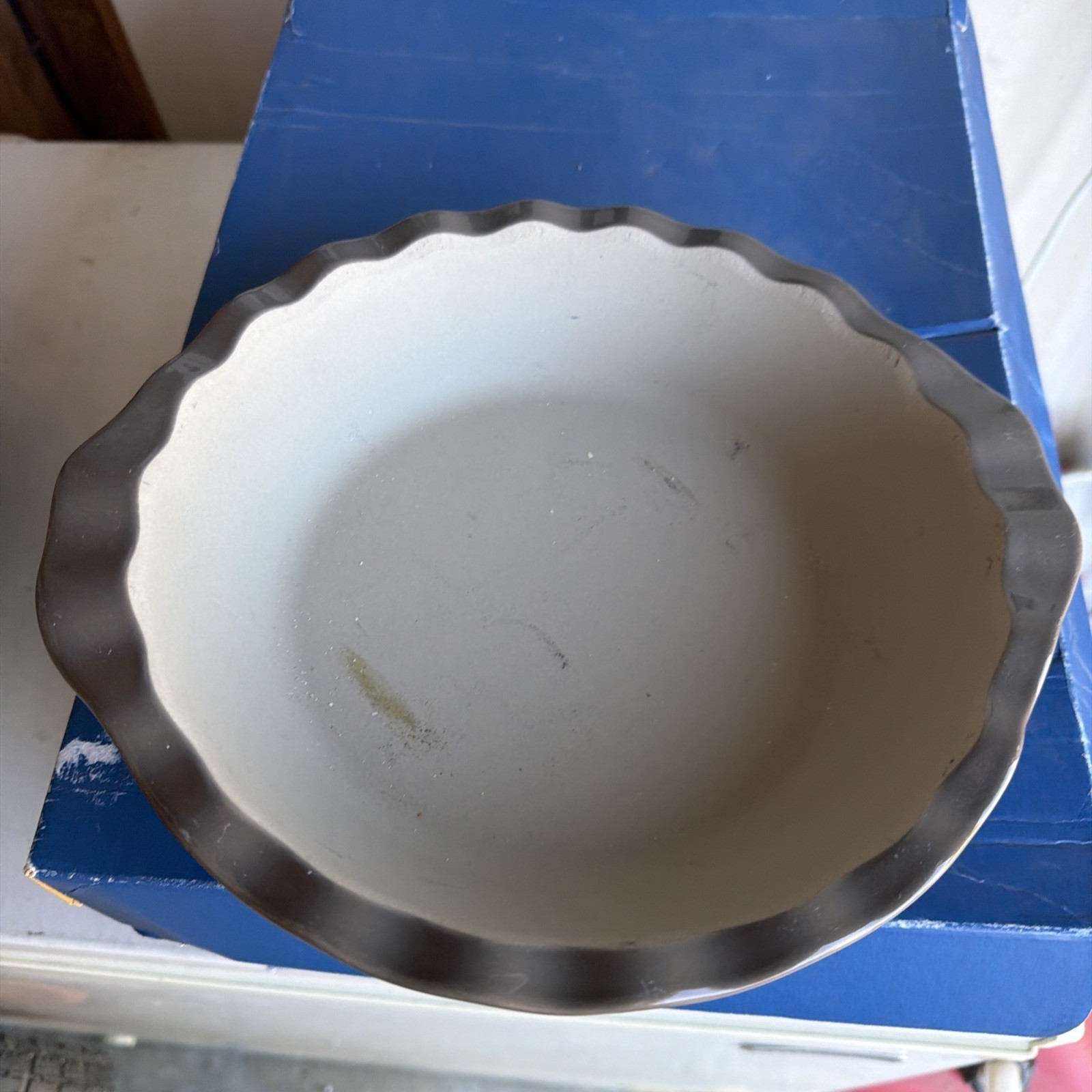 Pampered Chef Family Heritage Stoneware Deep Dish Pie Plate 9\ Pampered Chef Family Heritage Stoneware Deep Dish Pie Plate 9\