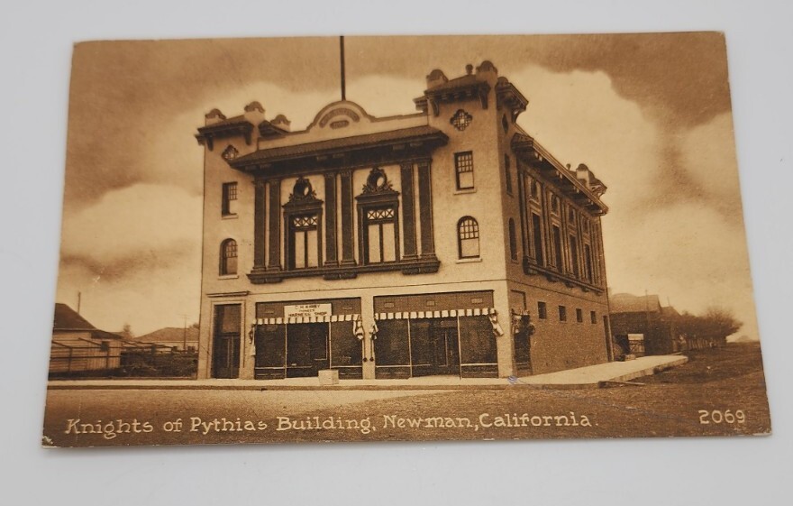 Knights Of Pythias Building Newman CA 1915 Used Post Card USA Mail Memorabilia Knights Of Pythias Building Newman CA 1915 Used Post Card USA Mail Memorabilia