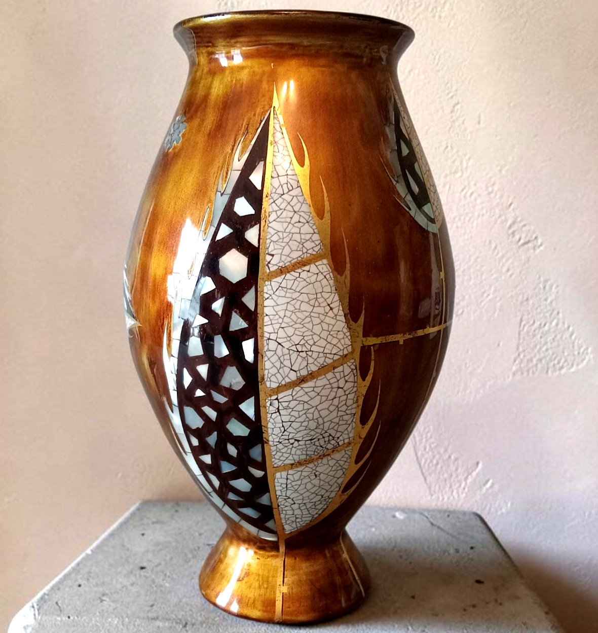 Vintage Vietnamese Inlaid Lacquerware Vase Keang-Nam Saigon Art Deco MCM 8.25 Vintage Vietnamese Inlaid Lacquerware Vase Keang-Nam Saigon Art Deco MCM 8.25