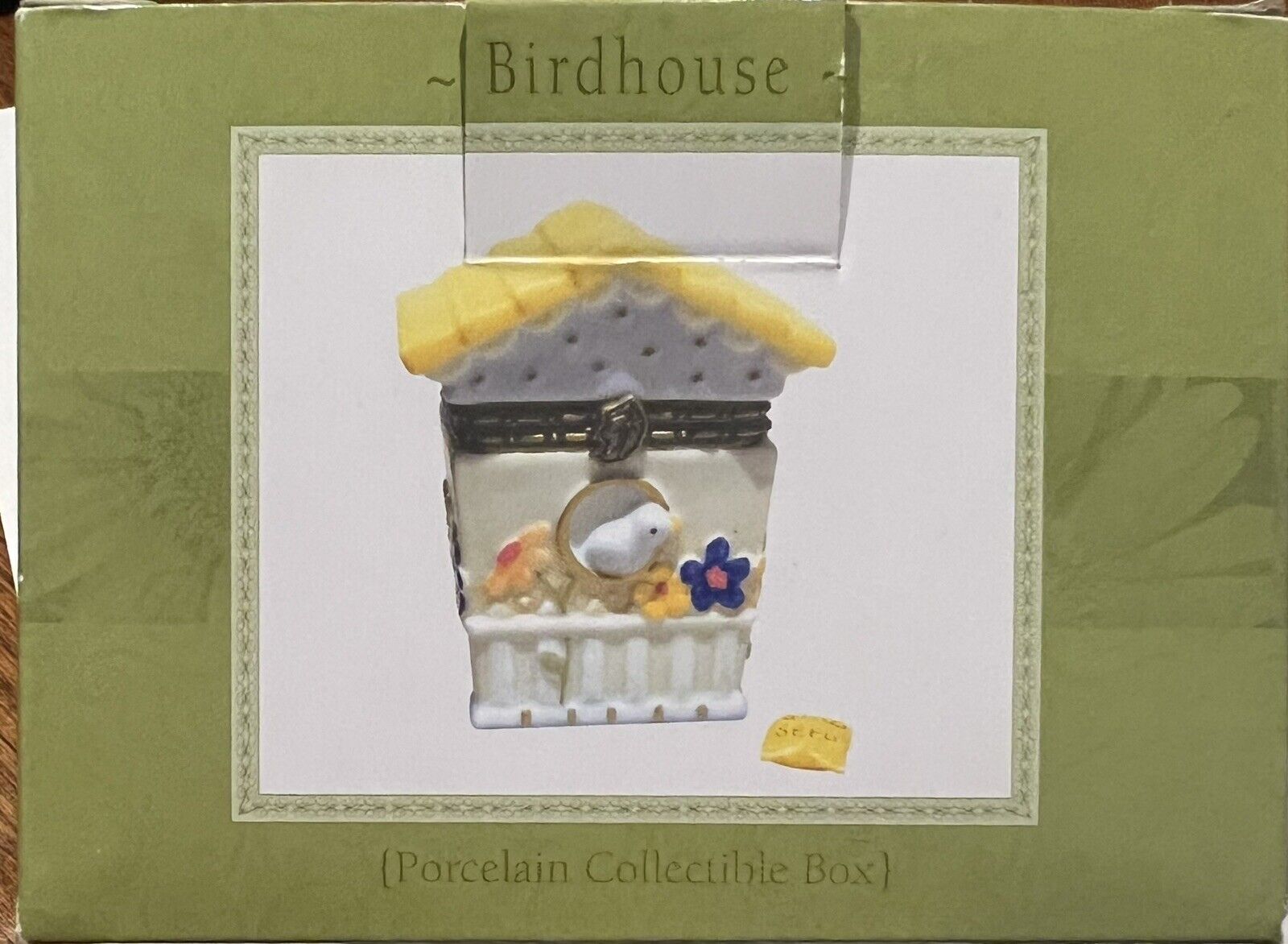 National Home Garden Club Porcelain trinket box “Birdhouse”